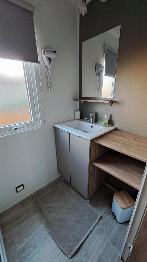 Mobile Home Climatise 3 Chambres A Narbonne Plage Eksteriør bilde
