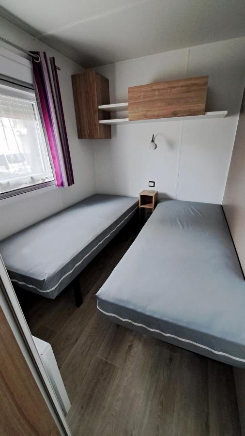 Mobile Home Climatise 3 Chambres A Narbonne Plage Eksteriør bilde