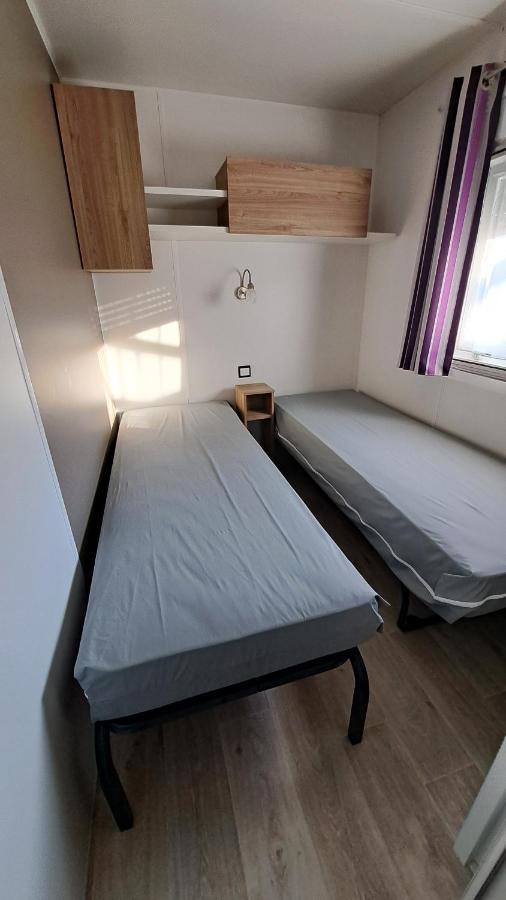 Mobile Home Climatise 3 Chambres A Narbonne Plage Eksteriør bilde